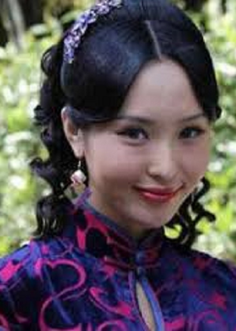 凶灵女一号 海报 高清在线观看