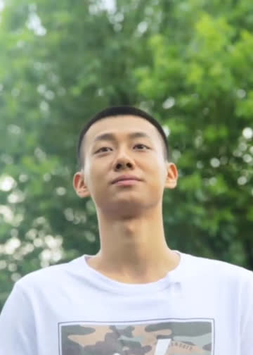 高至霆戏精日常 海报 高清在线观看