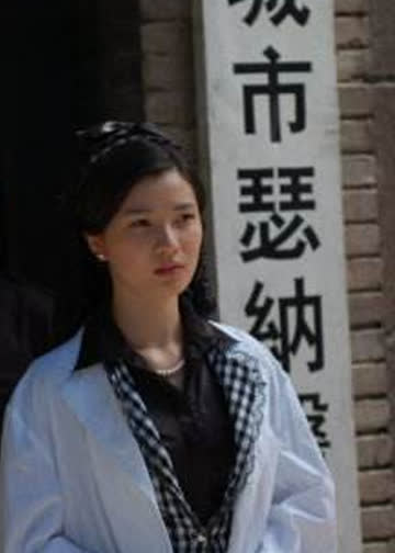 迷失疯人院 海报 高清在线观看